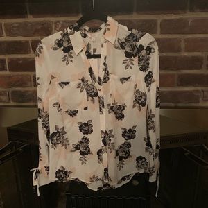 NWT Candies Floral Button-Up Blouse